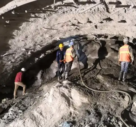 袁州拱顶带模注浆料的施工流程及注意事项